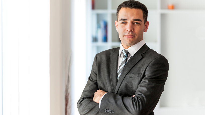 Fernando Bruno Crestani destaca que a inteligência emocional é fundamental para criar confiança e conduzir negociações imobiliárias com mais empatia.