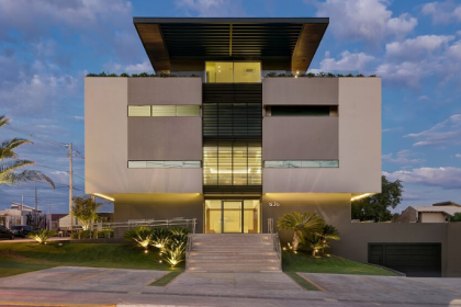 Veja com Lucas Gomes Mochi como conduzir a recuperação judicial com estratégia e transparência, preservando a credibilidade e a imagem da empresa.