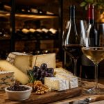 A valorização da gastronomia artesanal e o crescimento dos portais de notícias sobre queijo e vinho no Brasil