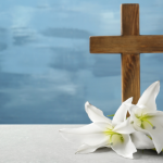 A influência da Igreja Católica no mundo contemporâneo revela valores e impactos que moldam a sociedade global, em reflexão de Jose Eduardo De Oliveira e Silva.