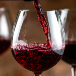 Safra de vinhos em análise: por que o monitoramento laboratorial define a qualidade da produção