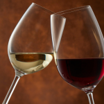 Vinho ou cerveja e saúde cardiovascular: o que realmente pesa nas escolhas do dia a dia